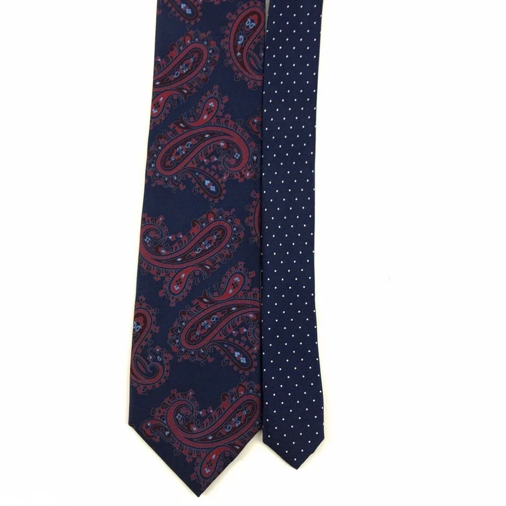 Tommy Hilfiger Men's 100% Silk Navy Blue Red Paisley Elegant Necktie 3.25
